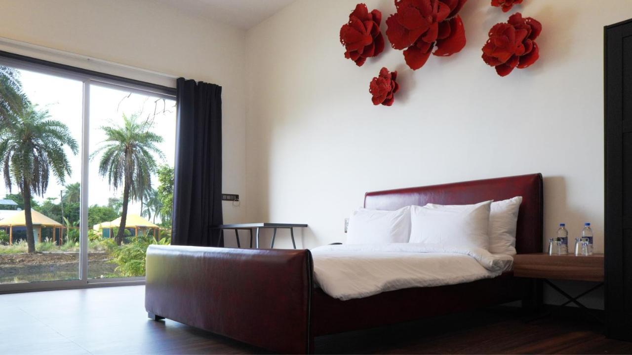 Shanti Resorts Valsad 外观 照片