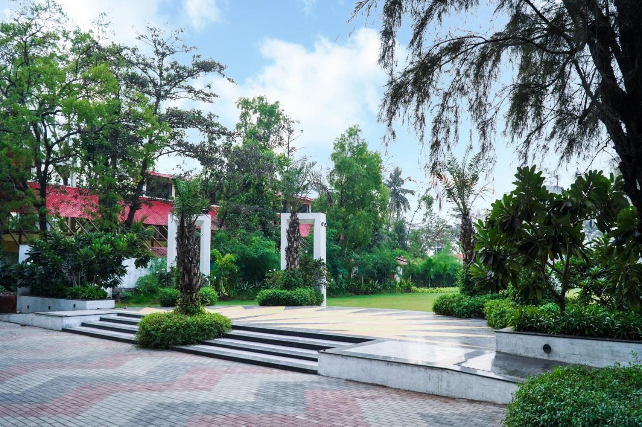 Shanti Resorts Valsad 外观 照片